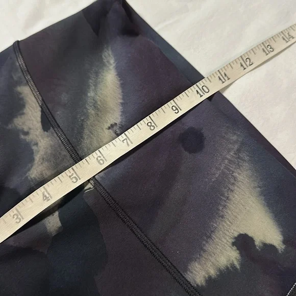 Lululemon Wunder Train High-Rise Tight 25" Size 6 - Picture 10 of 14